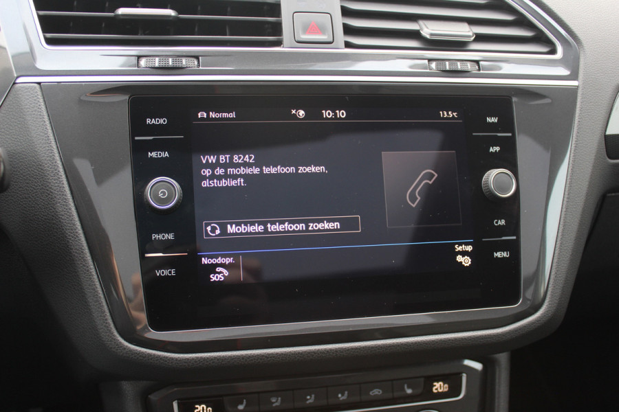 Volkswagen Tiguan Allspace 1.5 TSI Highline Business R-line / Trekhaak / Panoramadak / 360Camera / Leder / Keyless / 20'' / CarPlay / Stoelverwarming / DAB / Dodehoek / ACC