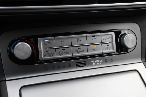 Hyundai Kona EV Premium 64 kWh / SoH 88.6% / Camera / Leder / Head-up / 18'' / Navigatie / Stuur+Stoelverwarming / Keyless / KRELL Audio / DAB / ACC