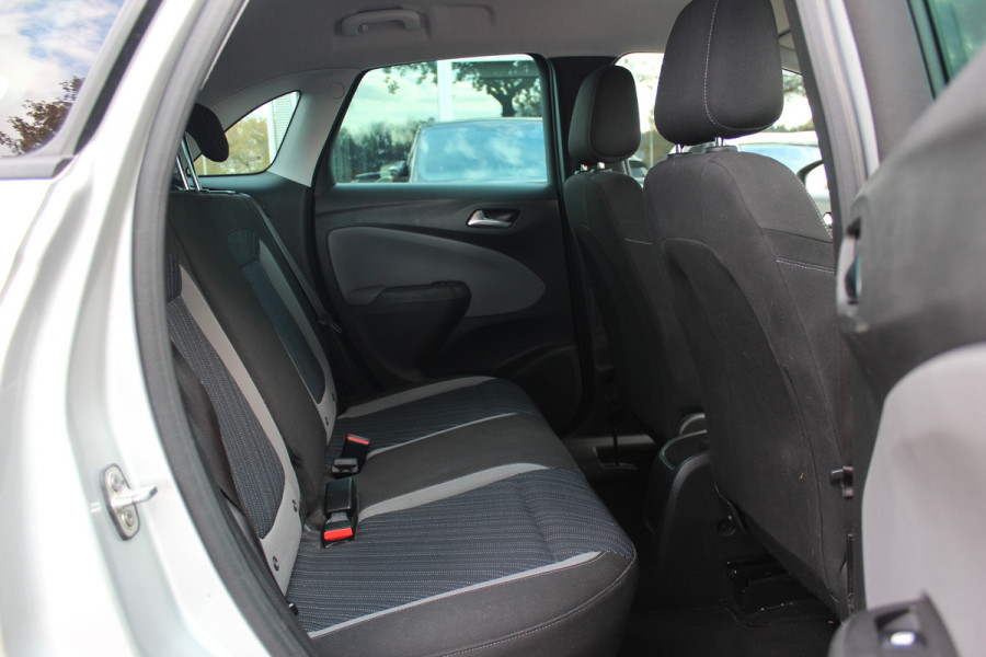 Opel Crossland X 1.2 Turbo 120 Jaar Edition / Nieuwe distr.riem! / Trekhaak / Navigatie / Parkeerhulp achter / 16'' / CarPlay / Cruise Control