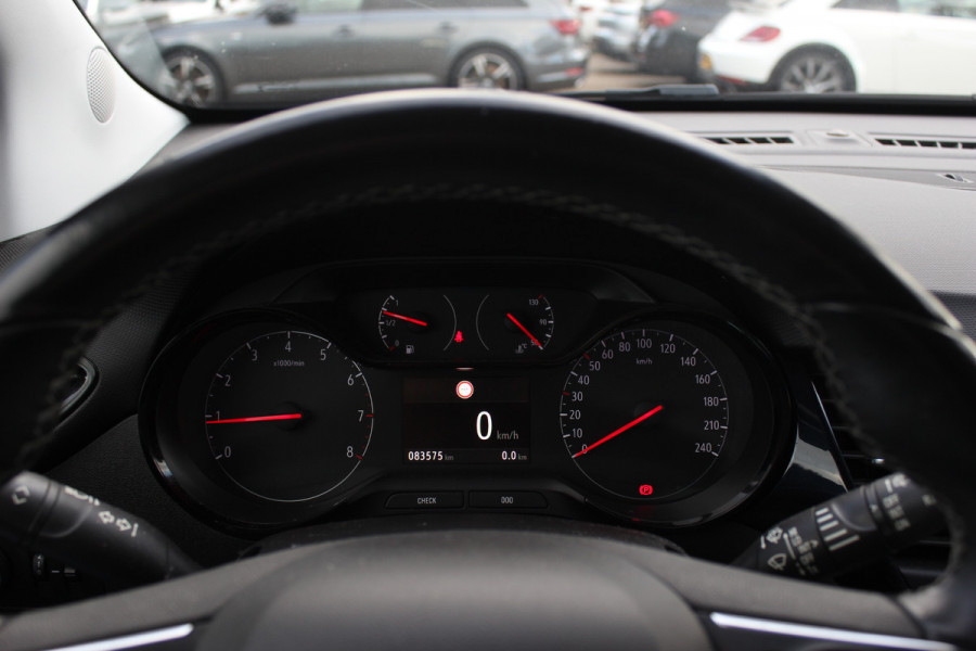 Opel Crossland X 1.2 Turbo 120 Jaar Edition / Nieuwe distr.riem! / Trekhaak / Navigatie / Parkeerhulp achter / 16'' / CarPlay / Cruise Control