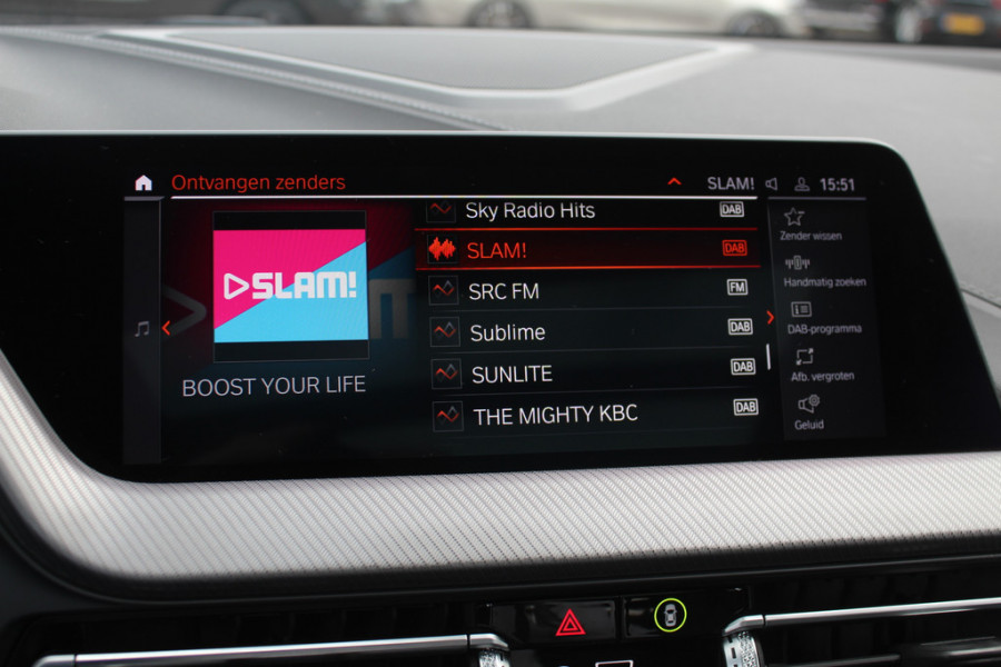 BMW 1-serie 118i Business Ed. M Sport / Camera / Navigatie / Half leder / 17'' / Sportstoelen / CarPlay / Cruise Control