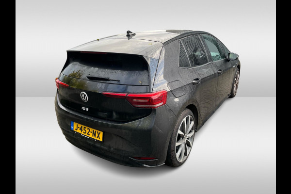 Volkswagen ID.3 First Max 58 kWh / Full option! / Panoramadak / Camera / Head-up / Keyless / 20'' / ACC / Dodehoek / Elektr. stoelen / Massage / Navigatie / Stuurverwarming