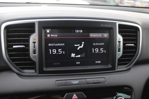 Kia Sportage 1.6 GDI DynamicLine / Camera / Leder / Navigatie / 17'' / Stoelverwarming / DAB / Cruise Control