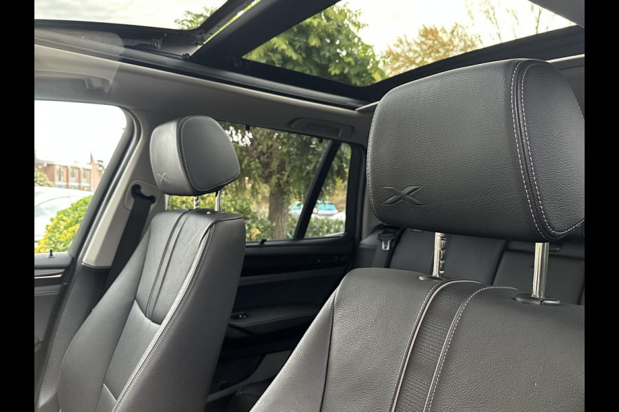 BMW X3 xDrive20d Centennial High Executive Panoramadak Cruise Clima Xenon Trekhaak Camera