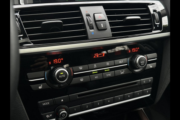 BMW X3 xDrive20d Centennial High Executive Panoramadak Cruise Clima Xenon Trekhaak Camera