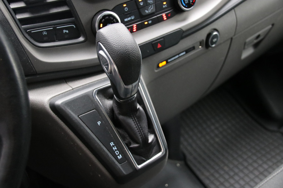 Ford Transit Custom 320 2.0 TDCI 170 PK L2H1 Raptor Edition | Bi-Xenon | CarPlay | ACC | Navigatie | Camera | Stoelverwarming | Dodehoek detector | DAB | Werkplaatsinrichting | 3-Zitter | Dealer onderhouden | Nieuwe APK