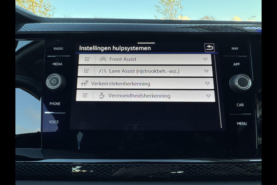 Volkswagen Polo 1.0 TSI Life 95pk CarPlay LaneAssist Navi Front Assist Garantie