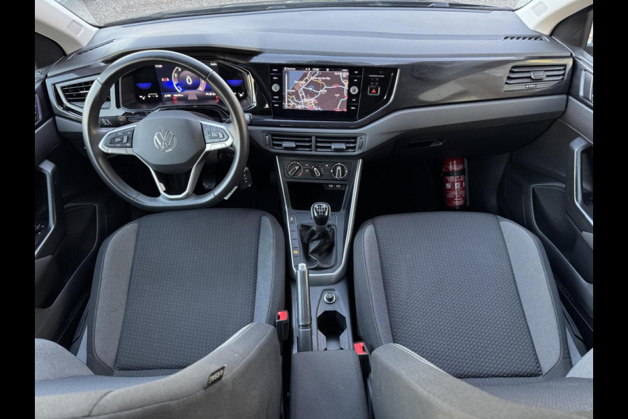 Volkswagen Polo 1.0 TSI Life 95pk CarPlay LaneAssist Navi Front Assist Garantie