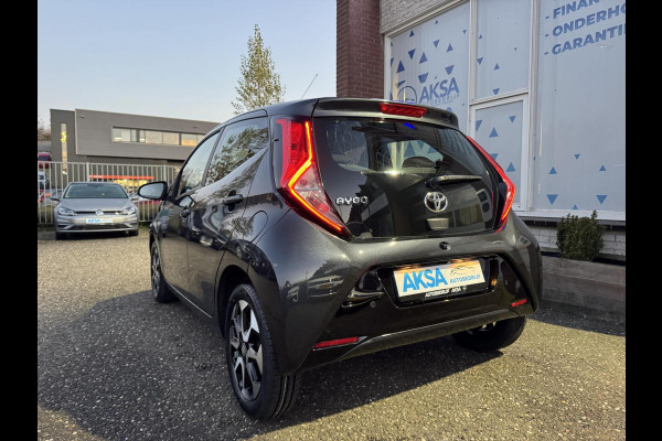 Toyota Aygo 1.0 VVT-i x-play Automaat Sportvelg Camera CarPlay, Airco Garantie