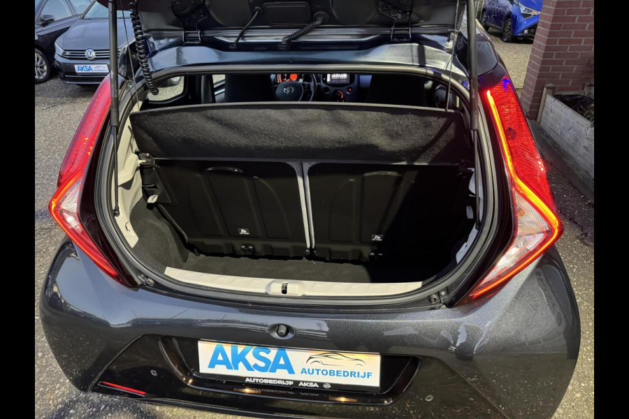 Toyota Aygo 1.0 VVT-i x-play Automaat Sportvelg Camera CarPlay, Airco Garantie