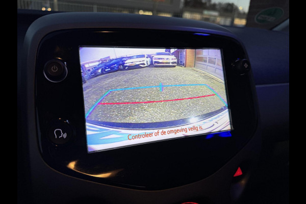 Toyota Aygo 1.0 VVT-i x-play Automaat Sportvelg Camera CarPlay, Airco Garantie