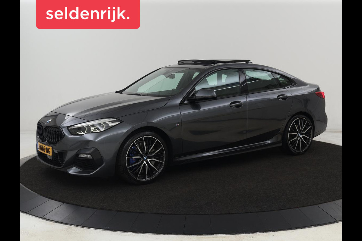BMW 2 Serie Gran Coupé 218i M Sport | Panoramadak | Stoelverwarming | Camera | Sfeerverlichting | Carplay | Navigatie | Sportstoelen | Park Assist | Live Cockpit | Climate control