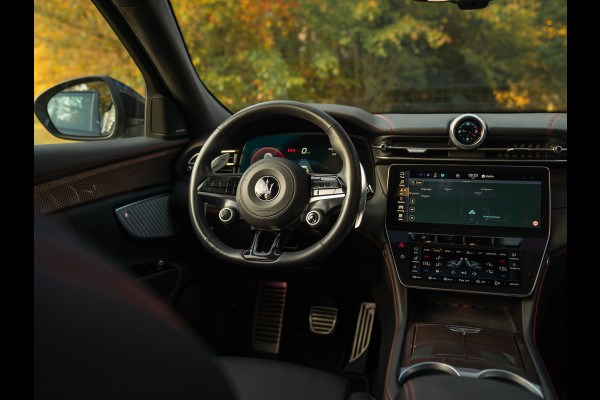 Maserati Grecale Modena 330pk | Pano-dak | Sonus Faber | 360 cam | Stoelventilatie | Head-up