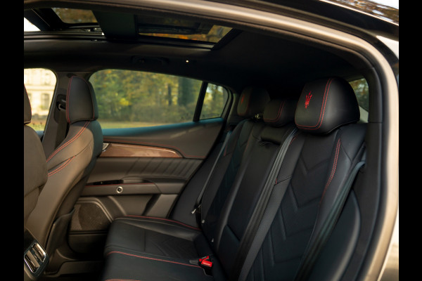 Maserati Grecale Modena 330pk | Pano-dak | Sonus Faber | 360 cam | Stoelventilatie | Head-up