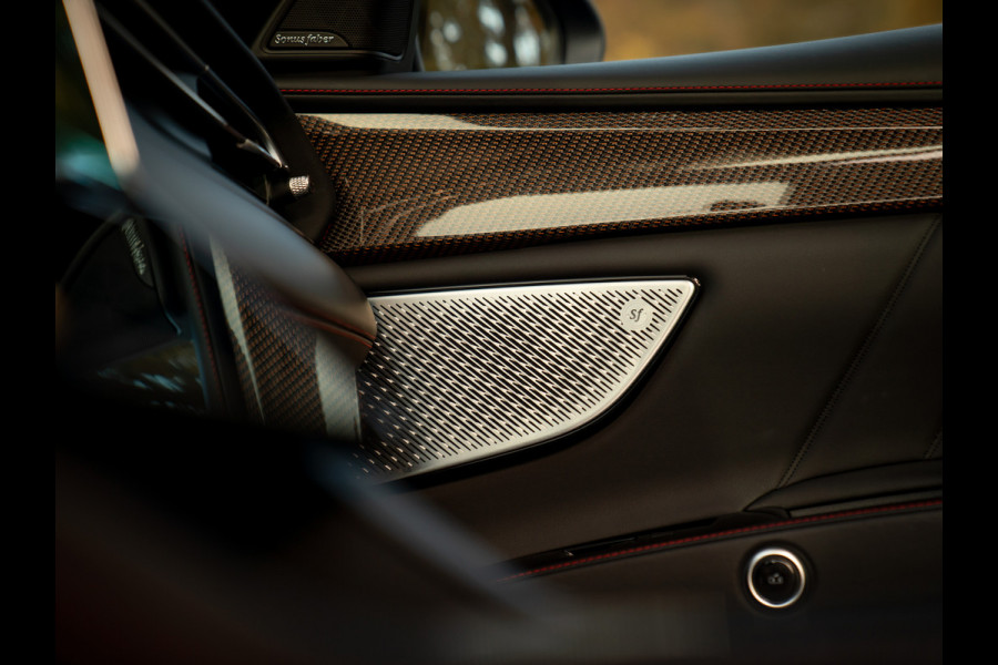 Maserati Grecale Modena 330pk | Pano-dak | Sonus Faber | 360 cam | Stoelventilatie | Head-up