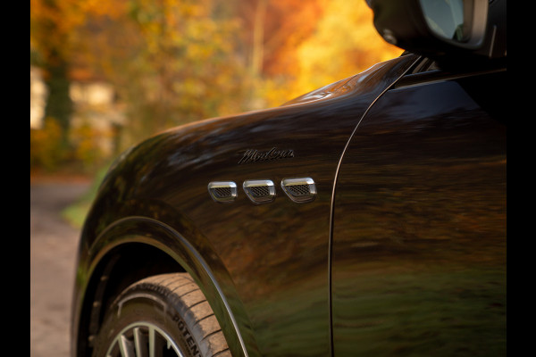 Maserati Grecale Modena 330pk | Pano-dak | Sonus Faber | 360 cam | Stoelventilatie | Head-up