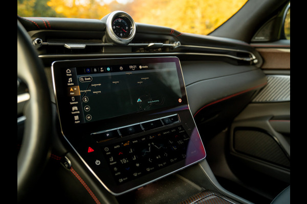 Maserati Grecale Modena 330pk | Pano-dak | Sonus Faber | 360 cam | Stoelventilatie | Head-up