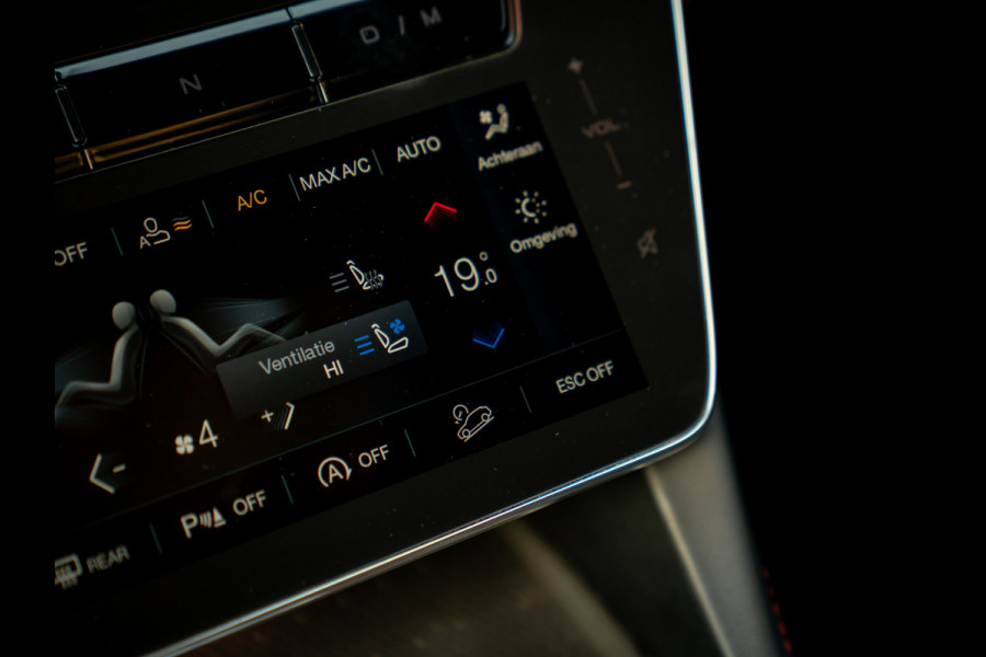 Maserati Grecale Modena 330pk | Pano-dak | Sonus Faber | 360 cam | Stoelventilatie | Head-up