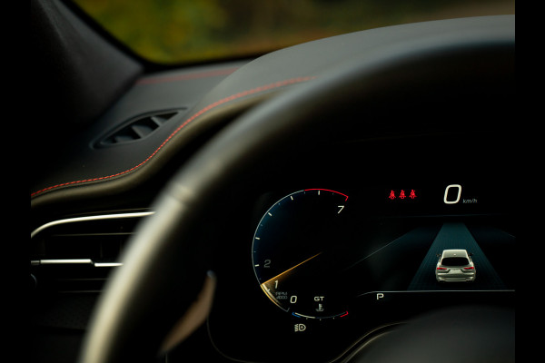 Maserati Grecale Modena 330pk | Pano-dak | Sonus Faber | 360 cam | Stoelventilatie | Head-up