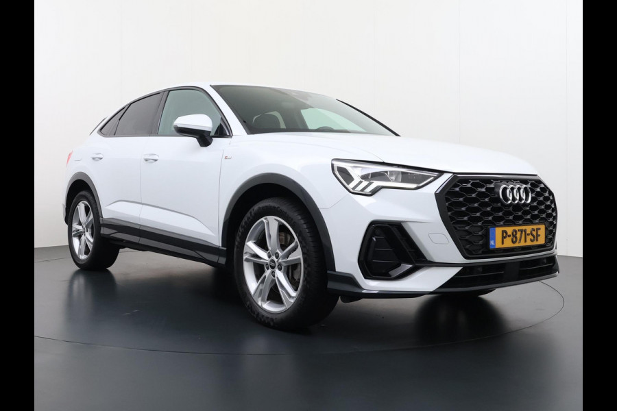 Audi Q3 Sportback 45 TFSI e S Edition VAN: €36.900,- VOOR: €31.877,- UW EINDEJAARSVOORDEEL: €5.023,- | PLUG IN HYBRIDE||2x S-LINE BINNEN + BUITEN| ADAPTIVE CRUISE| DODE HOEK | ELEK. TREKHAAK| DIG. DASH|