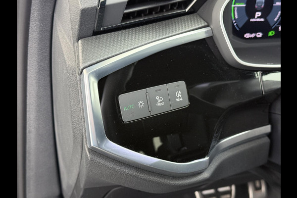 Audi Q3 Sportback 45 TFSI e S Edition VAN: €36.900,- VOOR: €31.877,- UW EINDEJAARSVOORDEEL: €5.023,- | PLUG IN HYBRIDE||2x S-LINE BINNEN + BUITEN| ADAPTIVE CRUISE| DODE HOEK | ELEK. TREKHAAK| DIG. DASH|