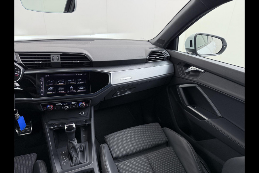 Audi Q3 Sportback 45 TFSI e S Edition VAN: €36.900,- VOOR: €31.877,- UW EINDEJAARSVOORDEEL: €5.023,- | PLUG IN HYBRIDE||2x S-LINE BINNEN + BUITEN| ADAPTIVE CRUISE| DODE HOEK | ELEK. TREKHAAK| DIG. DASH|