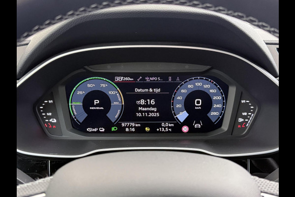 Audi Q3 Sportback 45 TFSI e S Edition VAN: €36.900,- VOOR: €31.877,- UW EINDEJAARSVOORDEEL: €5.023,- | PLUG IN HYBRIDE||2x S-LINE BINNEN + BUITEN| ADAPTIVE CRUISE| DODE HOEK | ELEK. TREKHAAK| DIG. DASH|