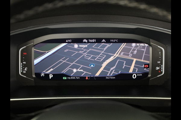 Volkswagen Tiguan Allspace 1.5 TSI Highline Business R 7p. 150PK | Panoramadak | Wegklapbare trekhaak | Stoelverwarming | Camera | Navigatie