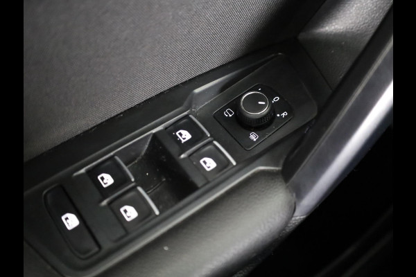 Volkswagen Tiguan Allspace 1.5 TSI Highline Business R 7p. 150PK | Panoramadak | Wegklapbare trekhaak | Stoelverwarming | Camera | Navigatie