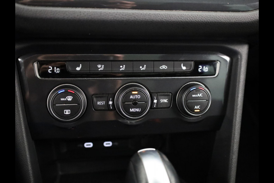 Volkswagen Tiguan Allspace 1.5 TSI Highline Business R 7p. 150PK | Panoramadak | Wegklapbare trekhaak | Stoelverwarming | Camera | Navigatie