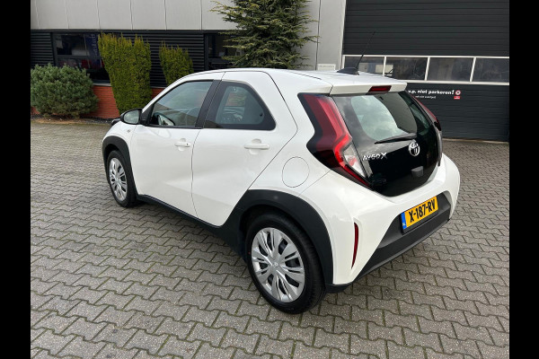 Toyota Aygo X 1.0 VVT-i MT Play BTW / NL Auto