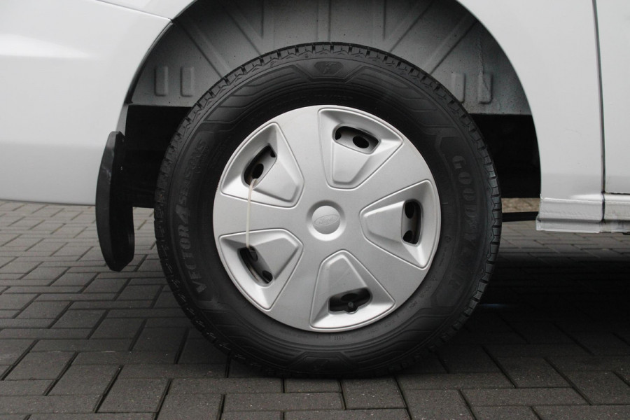 Ford Transit Custom 300 2.0 TDCI L1H1 Trend 130pk | SCI | Adaptieve Cruise | Sync 3 Navigatie | Voorruit verwarming