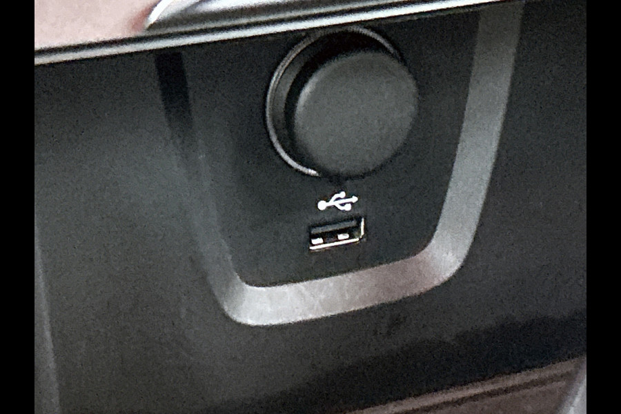 BMW X2 SDrive20i High Executive M-Sport (Dealer OndH, Navi, Camera, StoelV, Parkeerhulp, Etc)