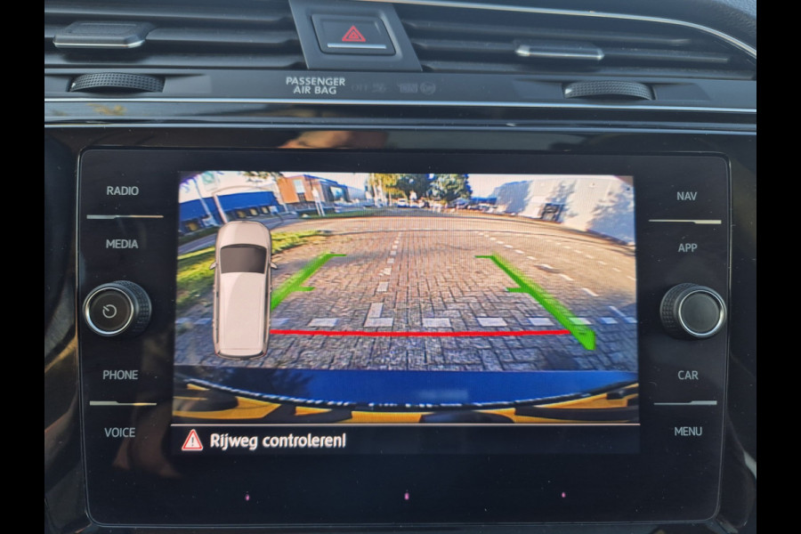 Volkswagen Touran 1.5 TSI Automaat Comfortline Business 7p LEd,Panorama,Nav/Camera