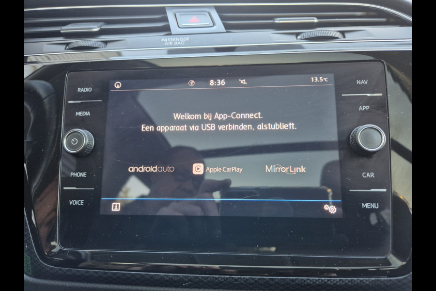 Volkswagen Touran 1.5 TSI Automaat Comfortline Business 7p LEd,Panorama,Nav/Camera