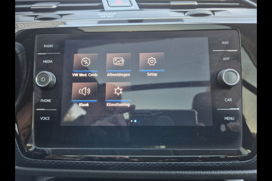 Volkswagen Touran 1.5 TSI Automaat Comfortline Business 7p LEd,Panorama,Nav/Camera