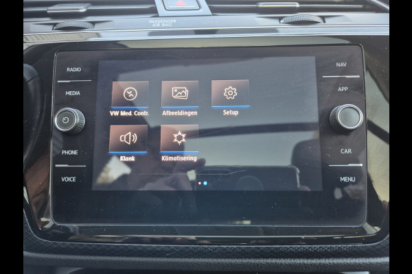 Volkswagen Touran 1.5 TSI Automaat Comfortline Business 7p LEd,Panorama,Nav/Camera