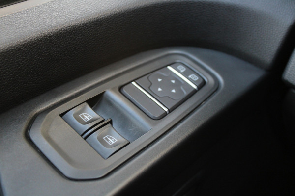 Renault Trafic 2.0 dCi 130 T30 L2H1 Work Edition 131pk - 2x Schuif - Trekhaak - LED - Cruise - Bluetooth - Airco - Rijklaar