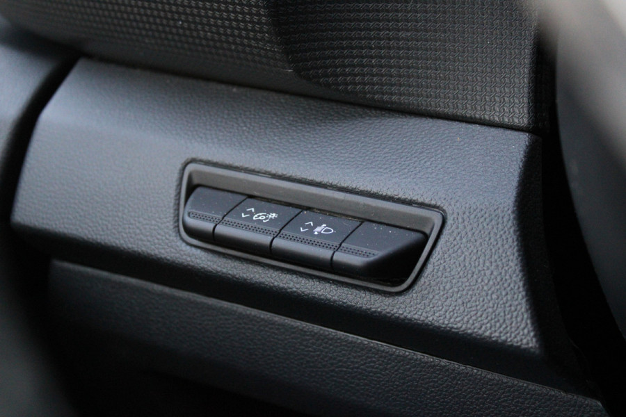 Renault Trafic 2.0 dCi 130 T30 L2H1 Work Edition 131pk - 2x Schuif - Trekhaak - LED - Cruise - Bluetooth - Airco - Rijklaar