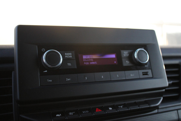 Renault Trafic 2.0 dCi 130 T30 L2H1 Work Edition 131pk - 2x Schuif - Trekhaak - LED - Cruise - Bluetooth - Airco - Rijklaar