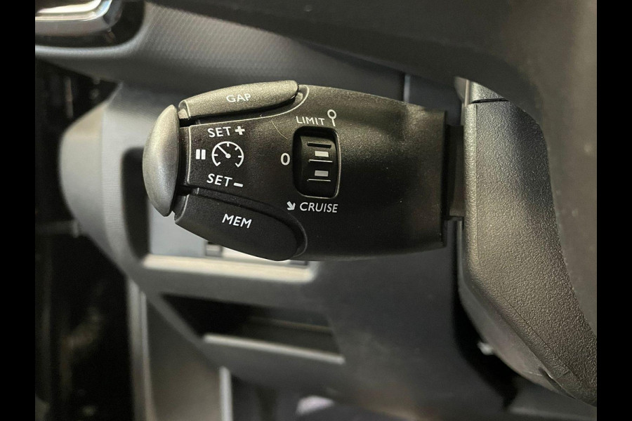Citroën C5 Aircross 1.6 Plug-in Hybrid 225 Shine Navigatie Apple Carplay/Android Auto Camera Parkeersensoren Adaptive Cruise Control Elektrische achterklep Stoelverwarming Virtual Cockpit Climate Control Lichtmetalen velgen