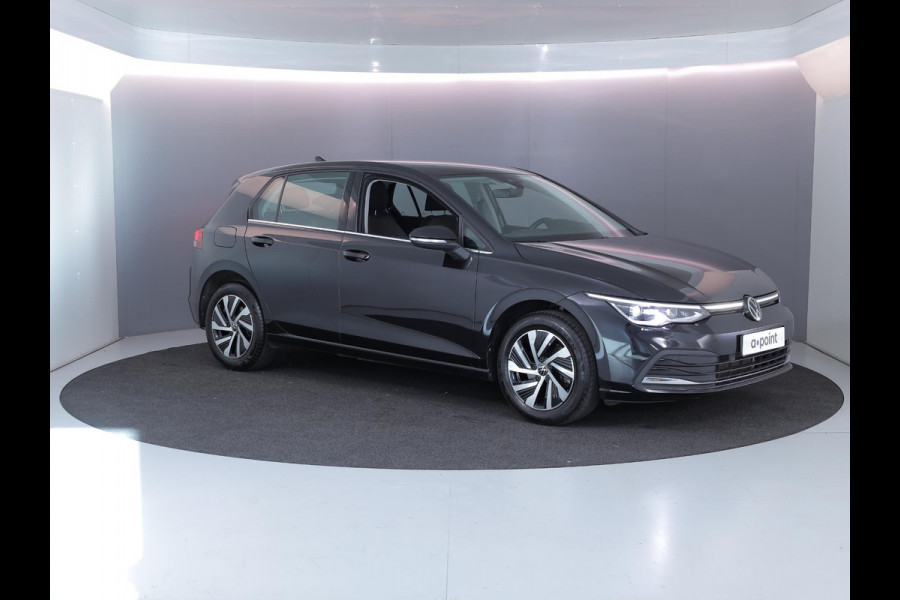 Volkswagen Golf 1.4 eHybrid Style 204 pk Automaat (DSG) | Navigatie | Parkeersensoren | Autom. airco (3 zones) | Stoelverwarming | LED koplampen |