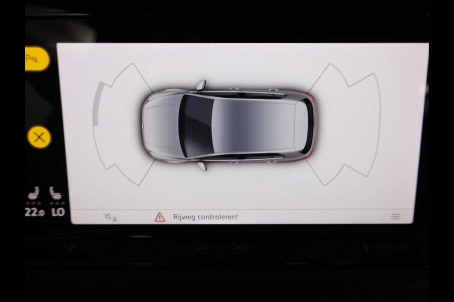 Volkswagen Golf 1.4 eHybrid Style 204 pk Automaat (DSG) | Navigatie | Parkeersensoren | Autom. airco (3 zones) | Stoelverwarming | LED koplampen |