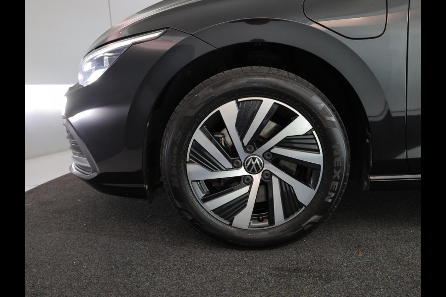 Volkswagen Golf 1.4 eHybrid Style 204 pk Automaat (DSG) | Navigatie | Parkeersensoren | Autom. airco (3 zones) | Stoelverwarming | LED koplampen |