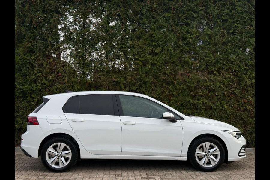 Volkswagen Golf 1.0 TSI Life CarPlay Camera LED