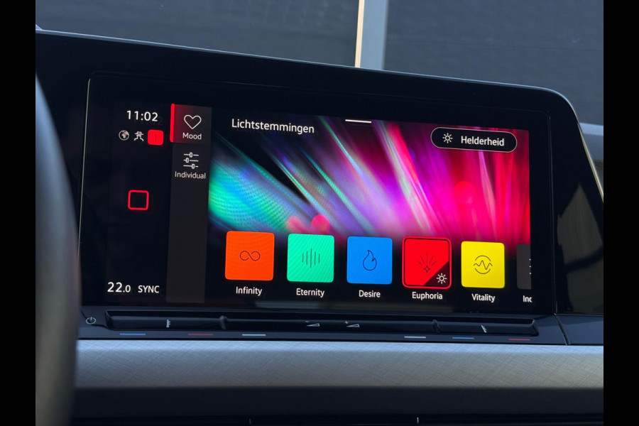 Volkswagen Golf 1.0 TSI Life CarPlay Camera LED