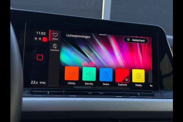 Volkswagen Golf 1.0 TSI Life CarPlay Camera LED
