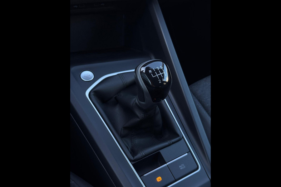 Volkswagen Golf 1.0 TSI Life CarPlay Camera LED