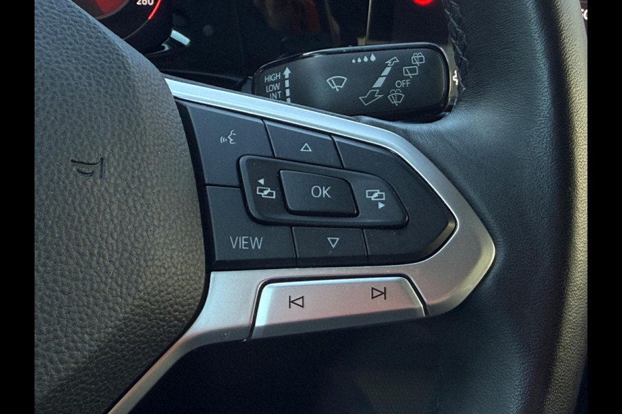 Volkswagen Golf 1.0 TSI Life CarPlay Camera LED