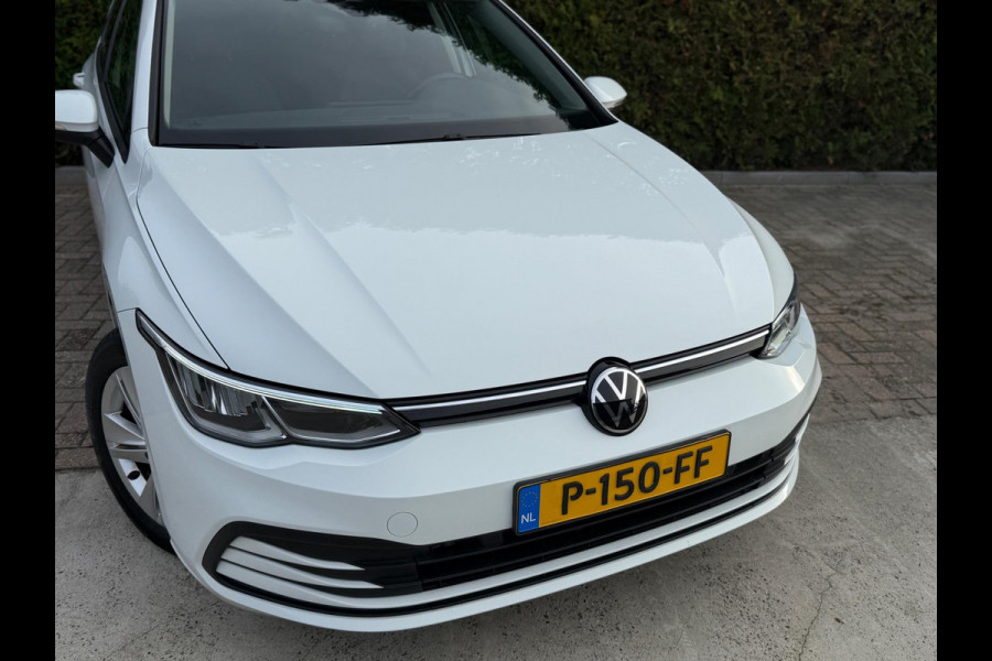 Volkswagen Golf 1.0 TSI Life CarPlay Camera LED